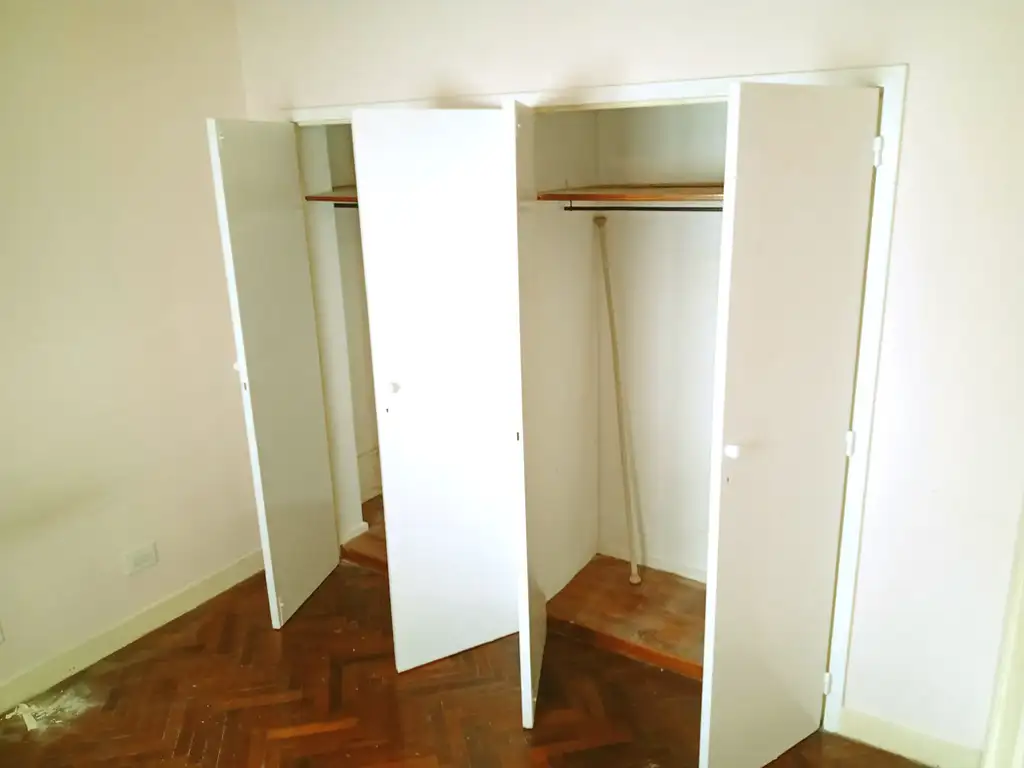 Foto de DEPARTAMENTO 2 AMBIENTES. PASAJE PEDRO DE MENDOZA 489, PISO 2º POR, imagen 3