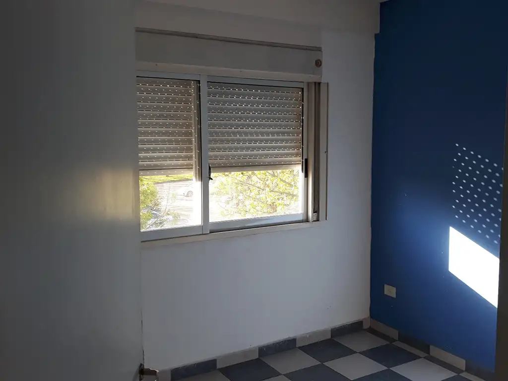Foto de Depto de 3 ambientes en alquiler Villa Lugano, imagen 1