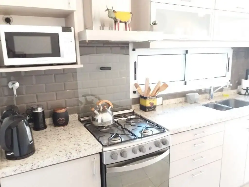 Foto de ALQUILER CASA 5 AMB CON PILETA BARRIO PRIVADO “LA COMARCA” – TIGRE -, imagen 5