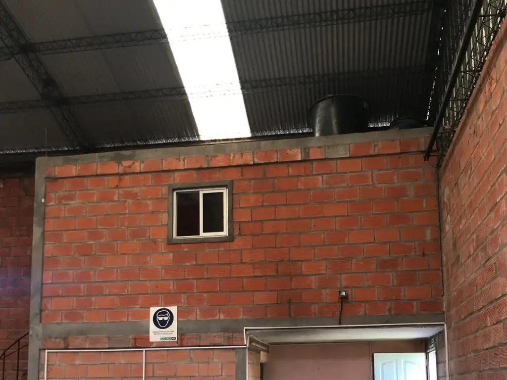 Foto de Alquiler | Galpón | 200 m² | Capitán Bermúdez | Barrio Posta, imagen 3