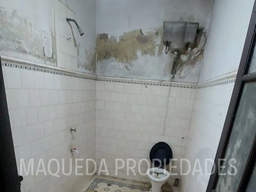 Foto de Local C/ Entrada De Autos, 2 Ambientes, Galpon Y Fondo Libre Terreno De, imagen 5