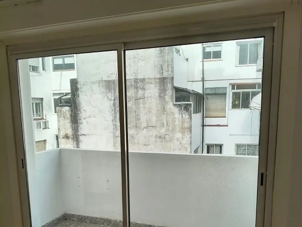 Foto de La Mejor ubicacion 4 Amb 2 Bños Balcon 71M2 Luz Aire Vista, imagen 1