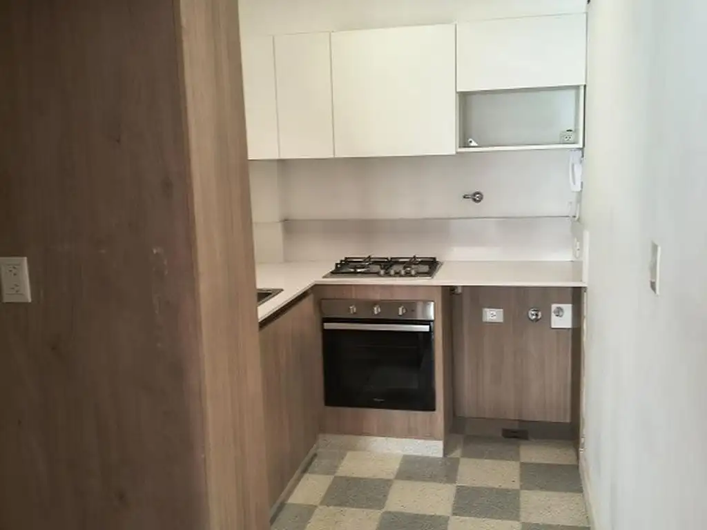 Foto de La Mejor ubicacion 4 Amb 2 Bños Balcon 71M2 Luz Aire Vista, imagen 3