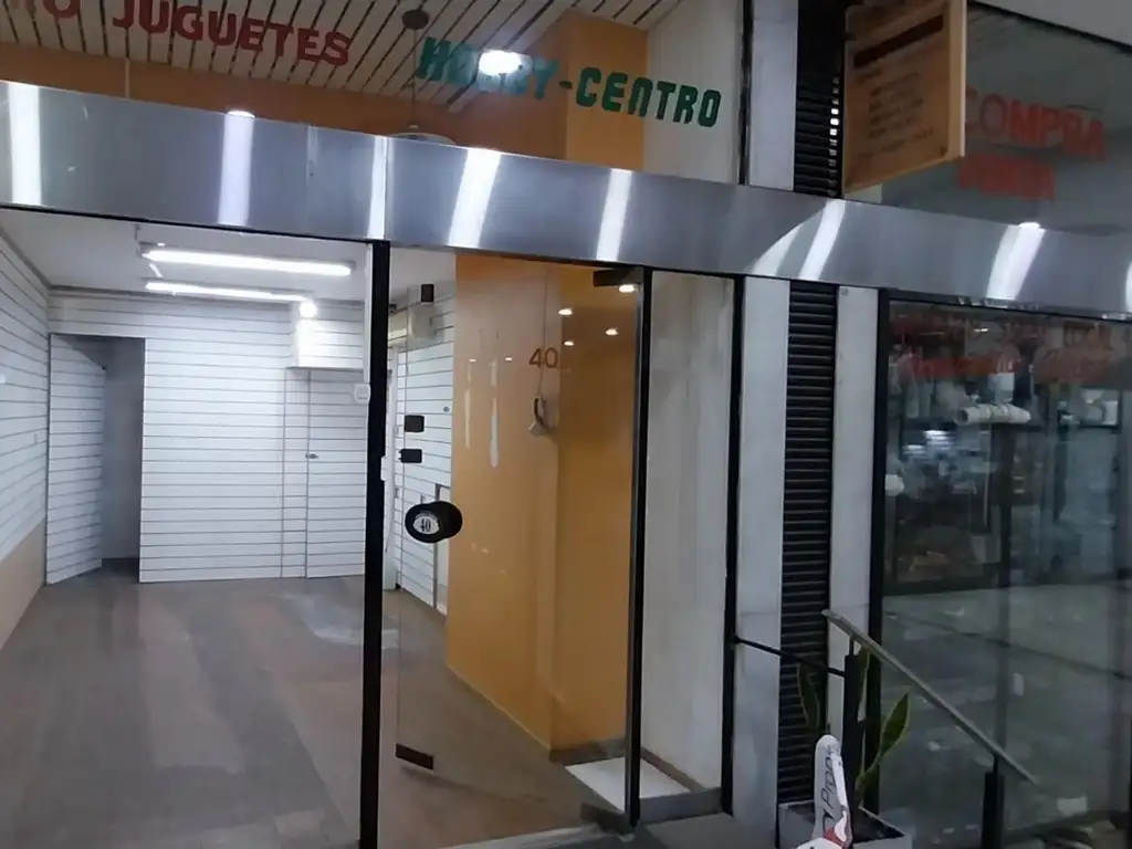 Foto de LOCAL EN GALERIA CORRIENTES ANGOSTA, imagen 2