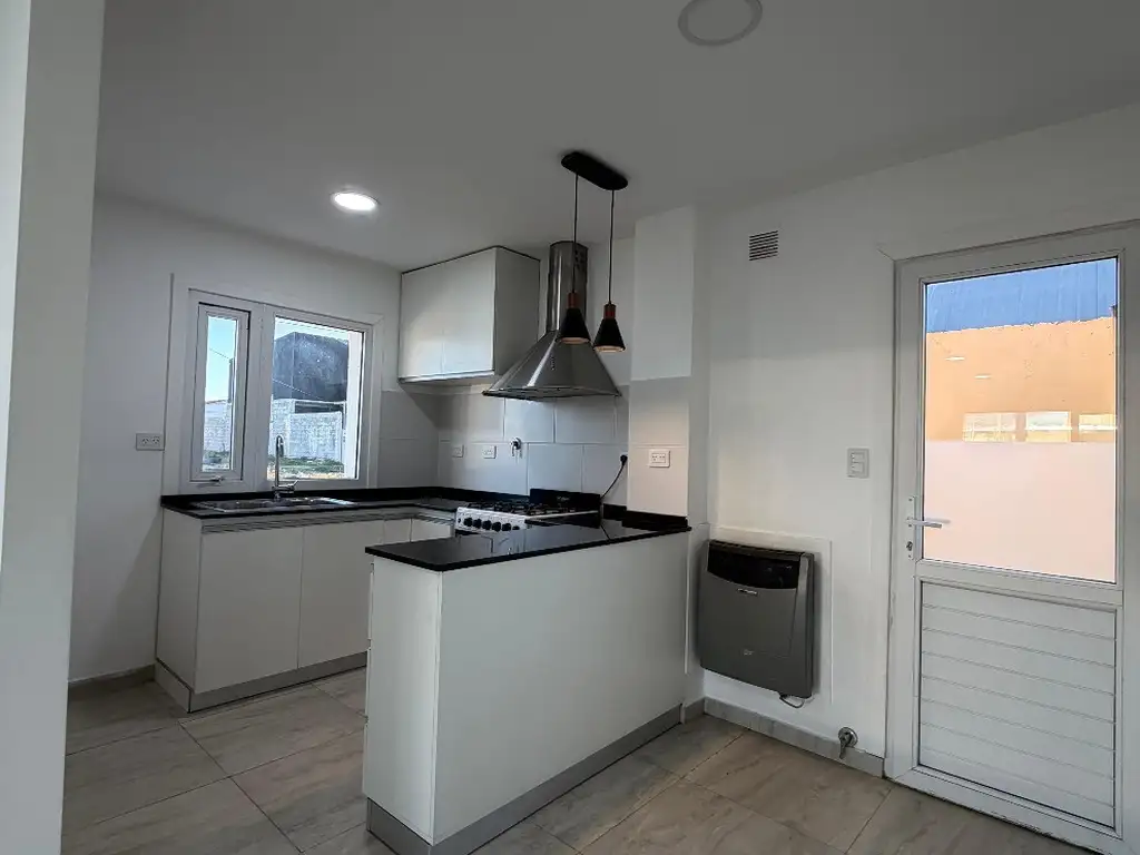 Foto de CASAS - DUPLEX - C.G.T., RÍO GRANDE, imagen 1