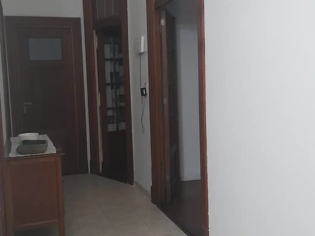 Foto de DEPARTAMENTO DE 4 AMBIENTES ANTIGUO AL FRENTE IMPECABLE!!, imagen 5