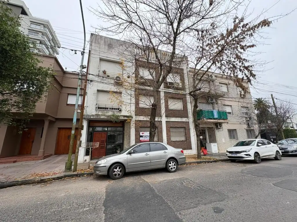 Foto de DEPARTAMENTO 3 AMBIENTES EN ALQUILER - 2DO PISO POR ESCALERA, imagen 1