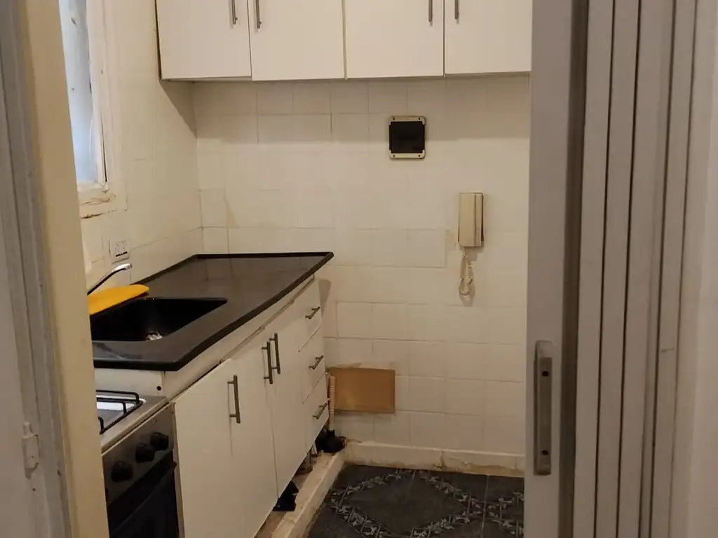Foto de DEPARTAMENTO 2 AMBIENTES CONTRAFRENTE EN CABA, imagen 1