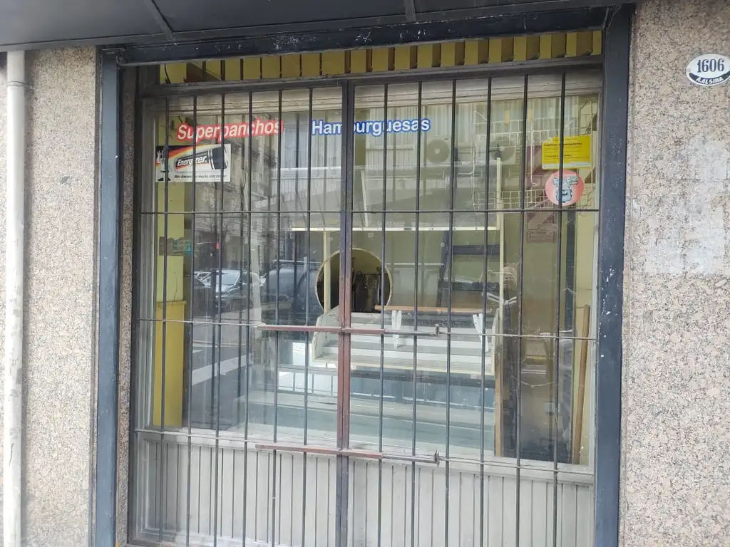 Foto de Local en alquiler en la zona de Monserrat/Congreso, imagen 2