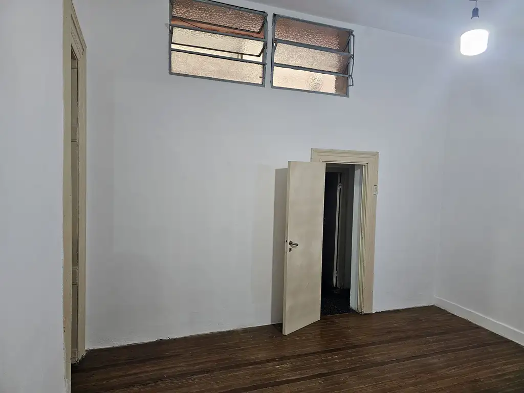 Foto de DEPTO. 2 AMBIENTES Y MEDIOS A MTS. DE LOPE DE VEGA - PLANTA BAJA, imagen 4