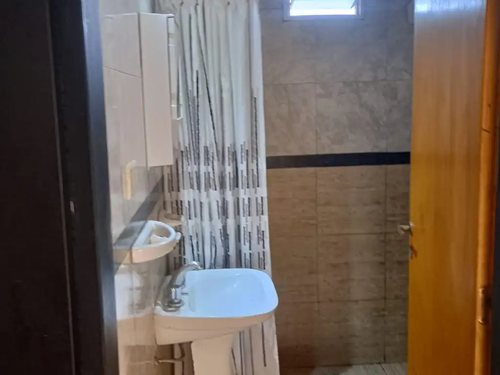 Foto de ALQUILER $ 580.000 DTO 2-DO/S LIVING COMEDOR BAÑO Y PATIO, imagen 4