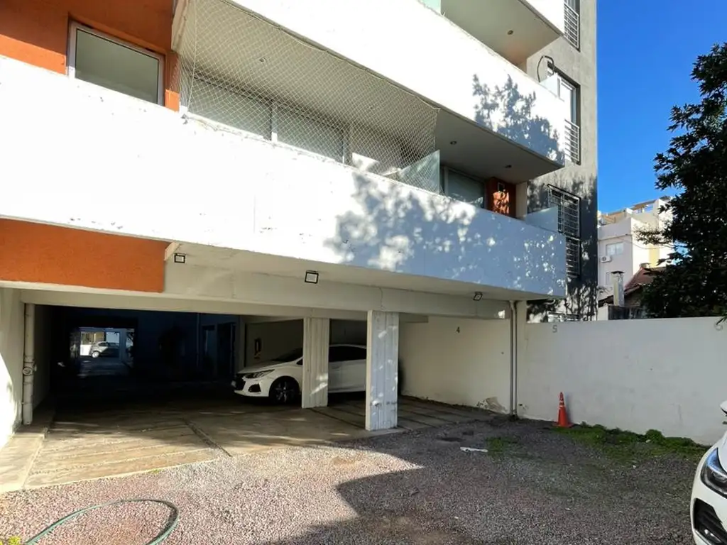 Foto de COCHERA DESCUBIERTA - EN ALQUILER - HAEDO, imagen 3
