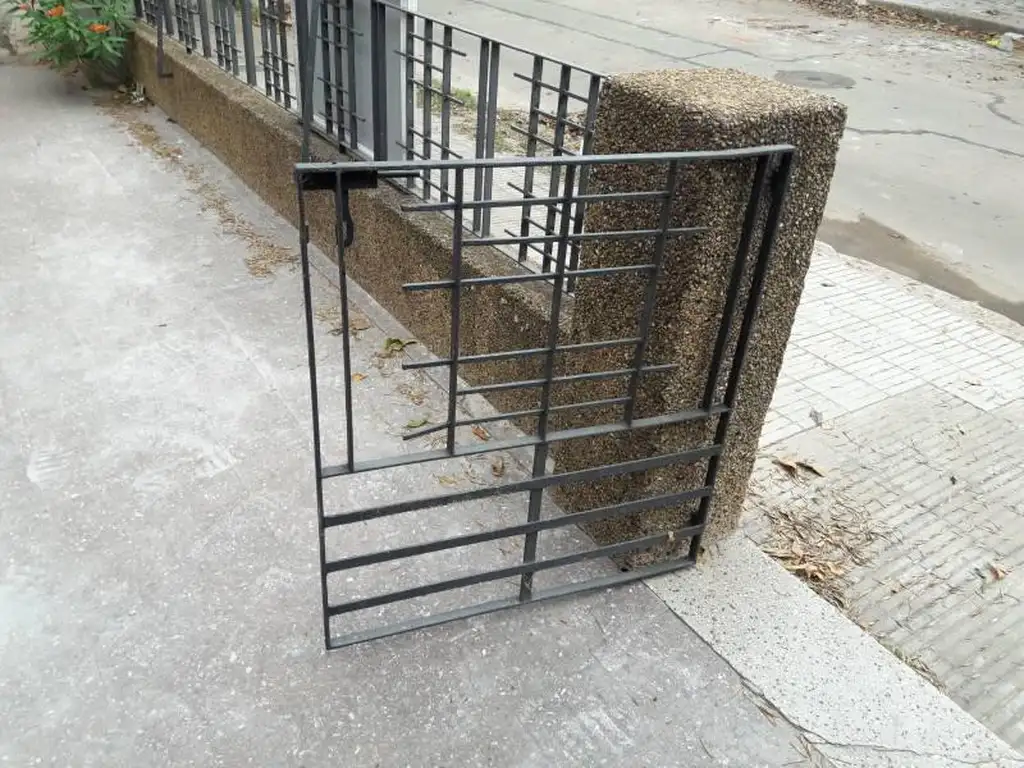 Foto de Alquiler | Casa 2 | Dormitorios | Capitán Bermúdez | Barrio Centro, imagen 3