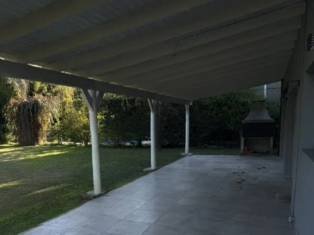 Foto de Moderna casa en alquiler en Ombúes de Hudson, imagen 3