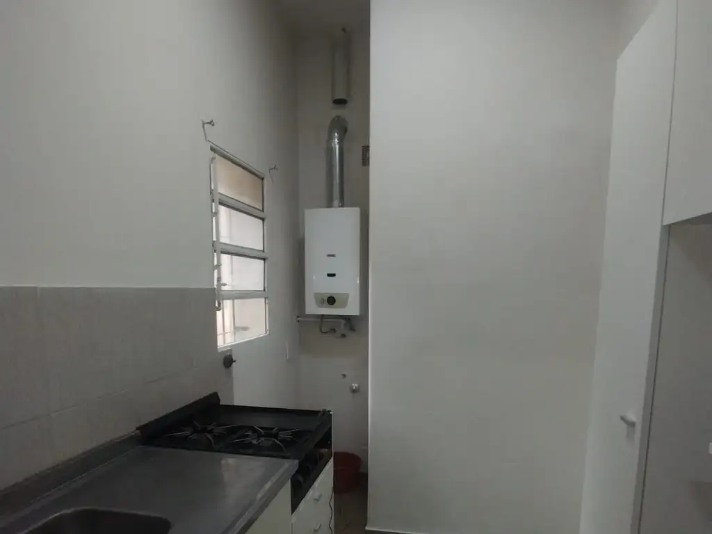 Foto de EXCELENTE UBICACIÓN - 1 DORMITORIO - RECICLADO, imagen 5