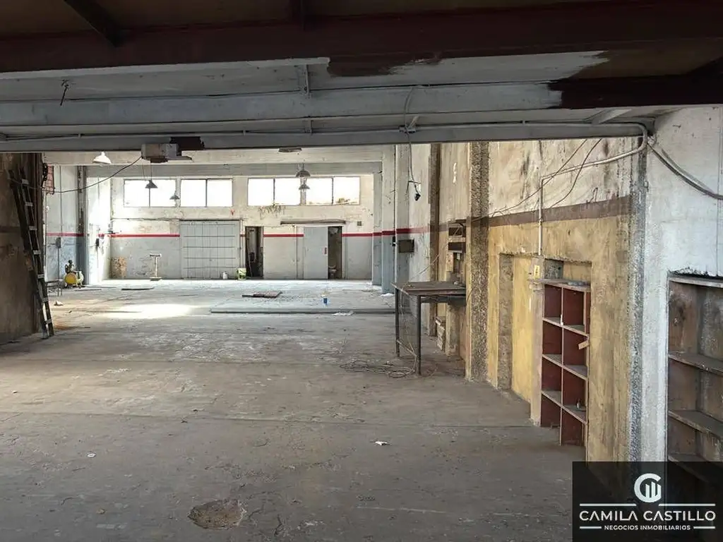 Foto de Galpón en alquiler de 370m2 ubicado en San Justo, imagen 1