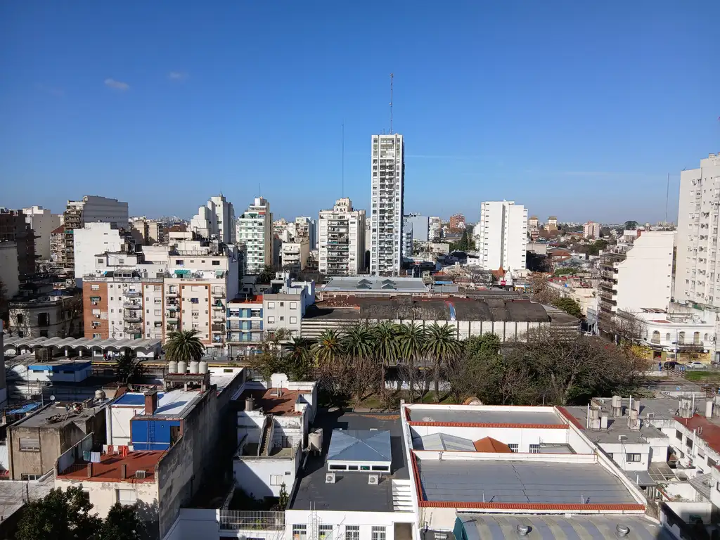 Foto de DEPARTAMENTO DE 3 AMBIENTES AMPLIOS CON BALCON, imagen 2