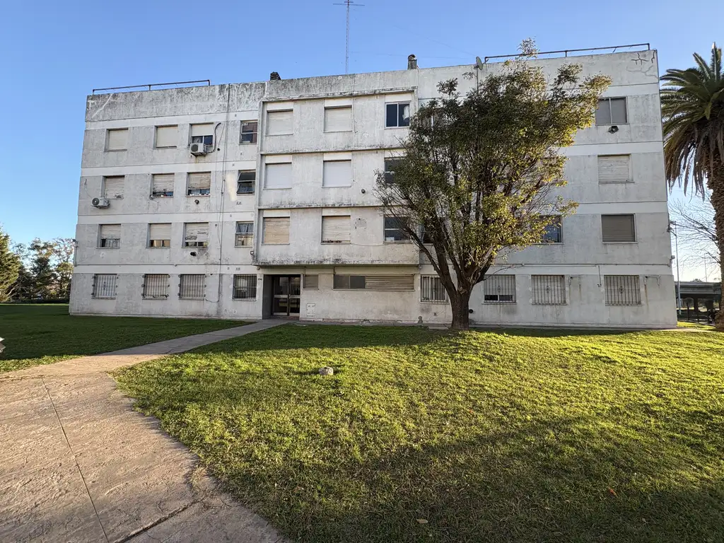 Foto de Alquila - Departamento 1 dorm - frente a estadio Dalmine, imagen 5