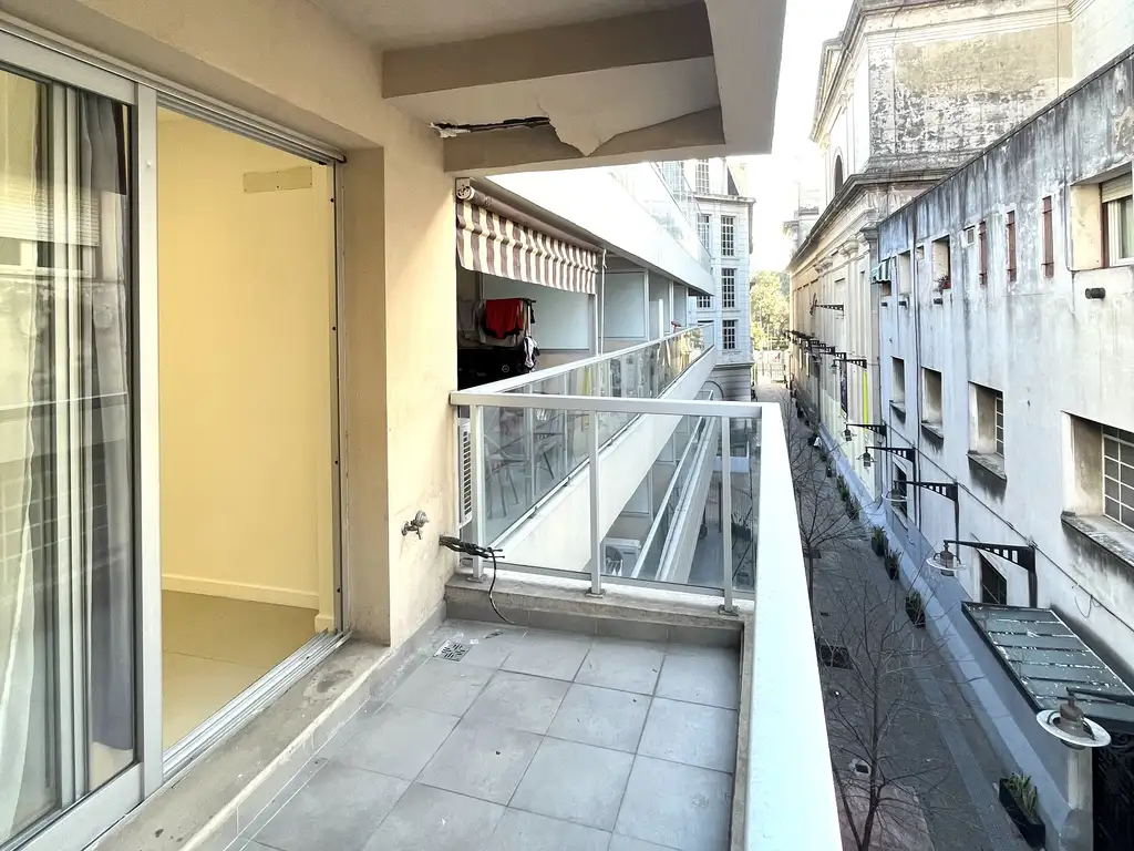 Foto de HERMOSO MONOAMBIENTE APTO PROFESIONAL O VIVIENDA CON BALCÓN, imagen 4