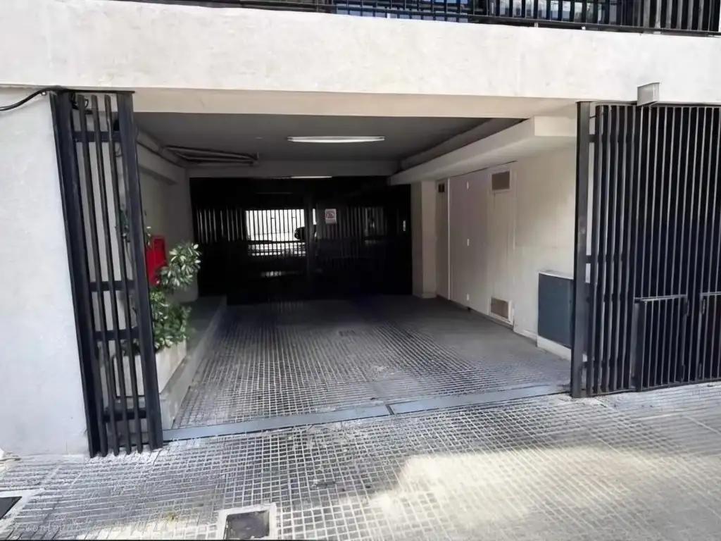 Foto de VENTA DE COCHERA CUBIERTA EN PLANTA BAJA, imagen 2
