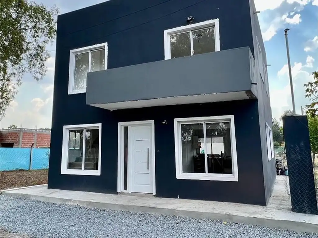 Foto de CASA EN ALQUILER ANUAL DE 5 AMBIENTES EN TORTUGUITAS (JCP), imagen 1