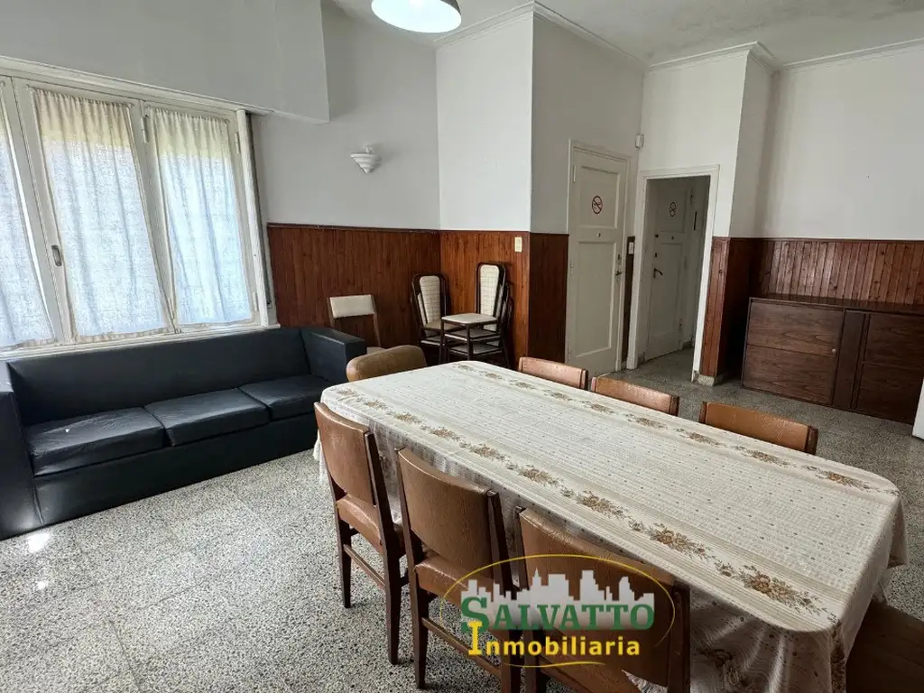 Foto de Chalet amplio con lote propio y zonificación R4 en Punta Mogotes, imagen 3