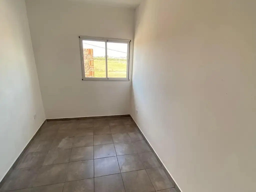Foto de Alquiler | Casa | 2 Dormitorios | Capitán Bermúdez | Barrio Terranova, imagen 4