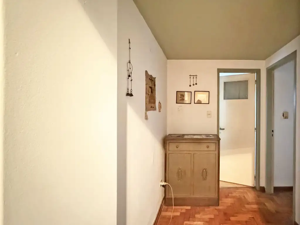Foto de DEPARTAMENTO 3 AMBIENTES CON BALCON A 1 CUADRA ESTACION COGHLAN, imagen 1