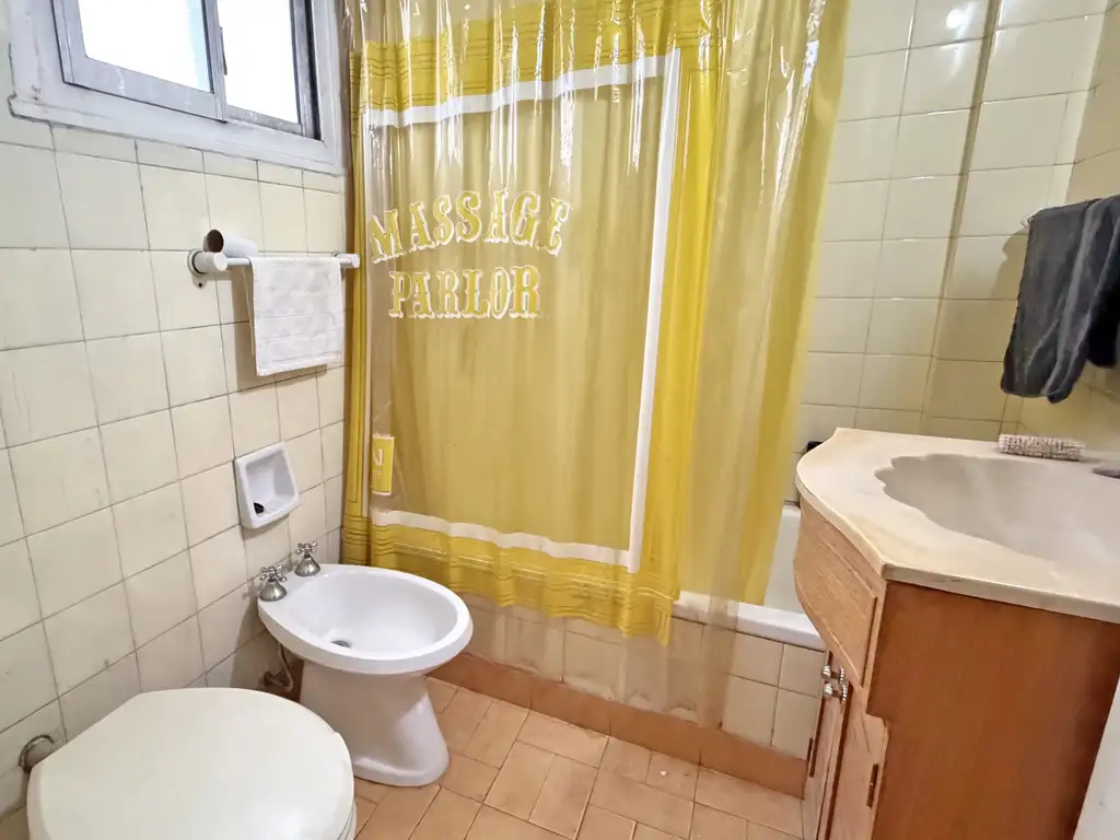 Foto de DEPARTAMENTO 3 AMBIENTES CON BALCON A 1 CUADRA ESTACION COGHLAN, imagen 5