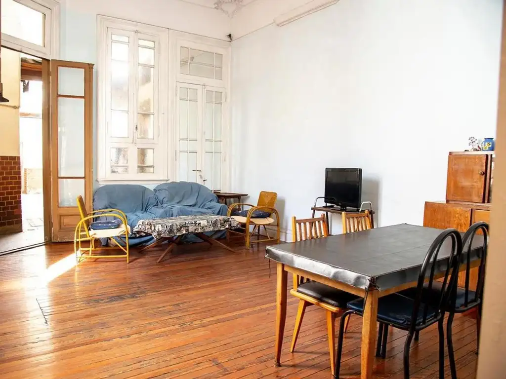 Foto de VENTA PH 7 AMB EN FLORES GRAN OPORTUNIDAD - 180M + 50M, imagen 3