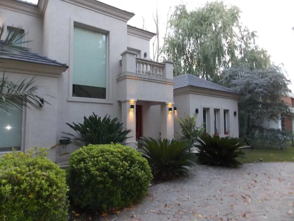 Foto de Casa en alquiler en Club Miralagos, imagen 1