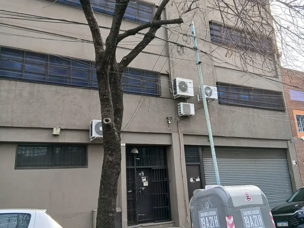 Foto de DEPOSITO DE TRES PLANTAS EN DOBLE LOTE., imagen 4