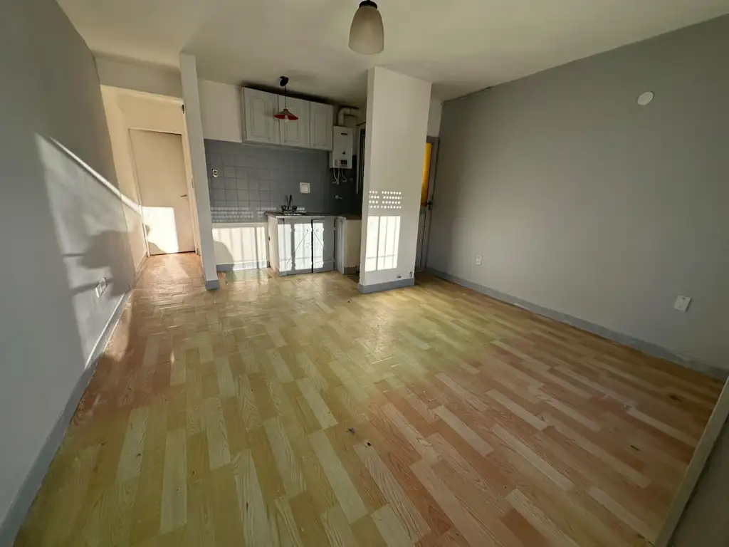 Foto de Alquiler de PH dos ambientes en Wilde Centro, imagen 4