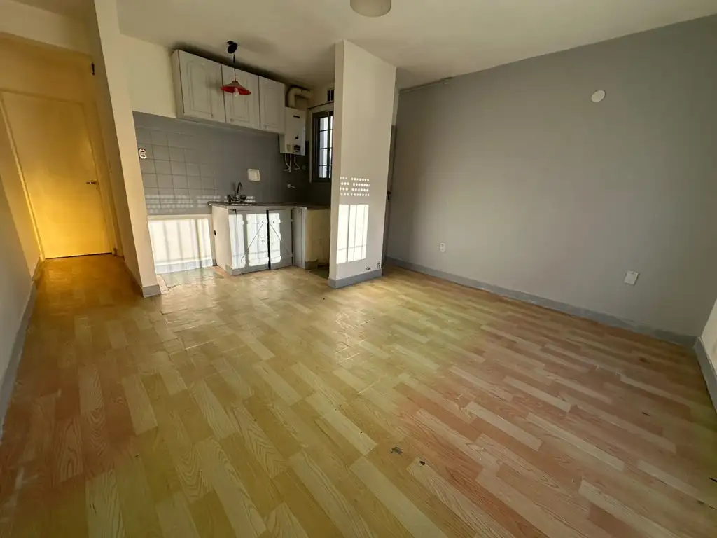 Foto de Alquiler de PH dos ambientes en Wilde Centro, imagen 3