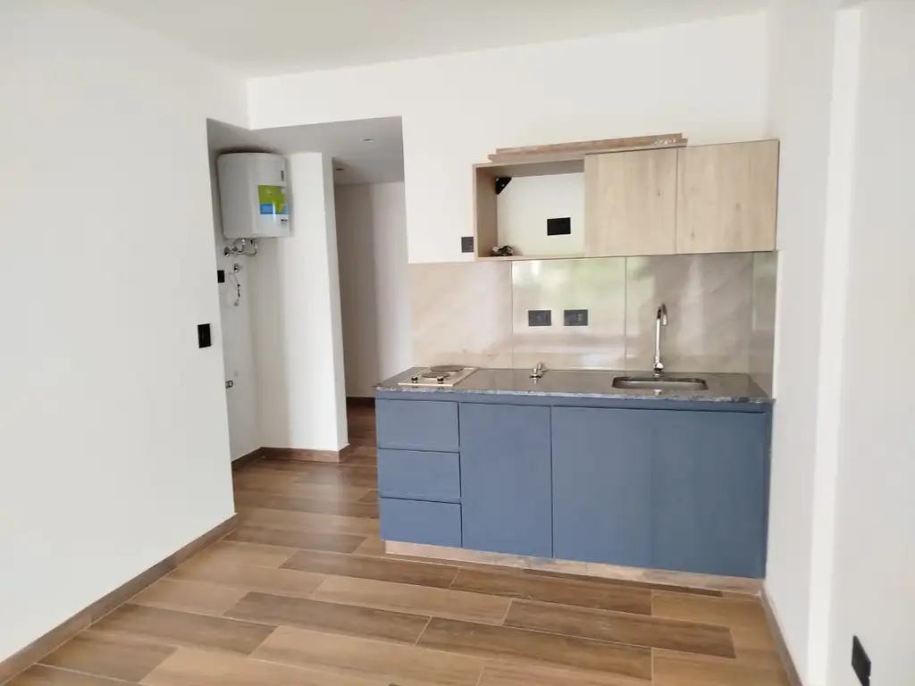 Foto de Monoambiente al frente con balcón. Ideal inversión. Se vende con renta., imagen 2