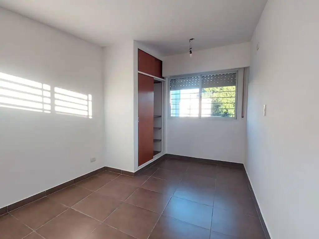 Foto de ALQUILER DEPARTAMENTO DE PASILLO 3 DORMITORIOS ZONA SUR ROSARIO, imagen 4