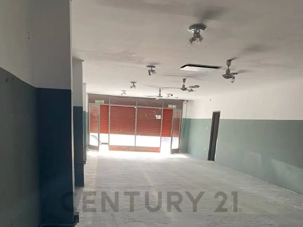 Foto de Local con galpón en alquiler, imagen 4