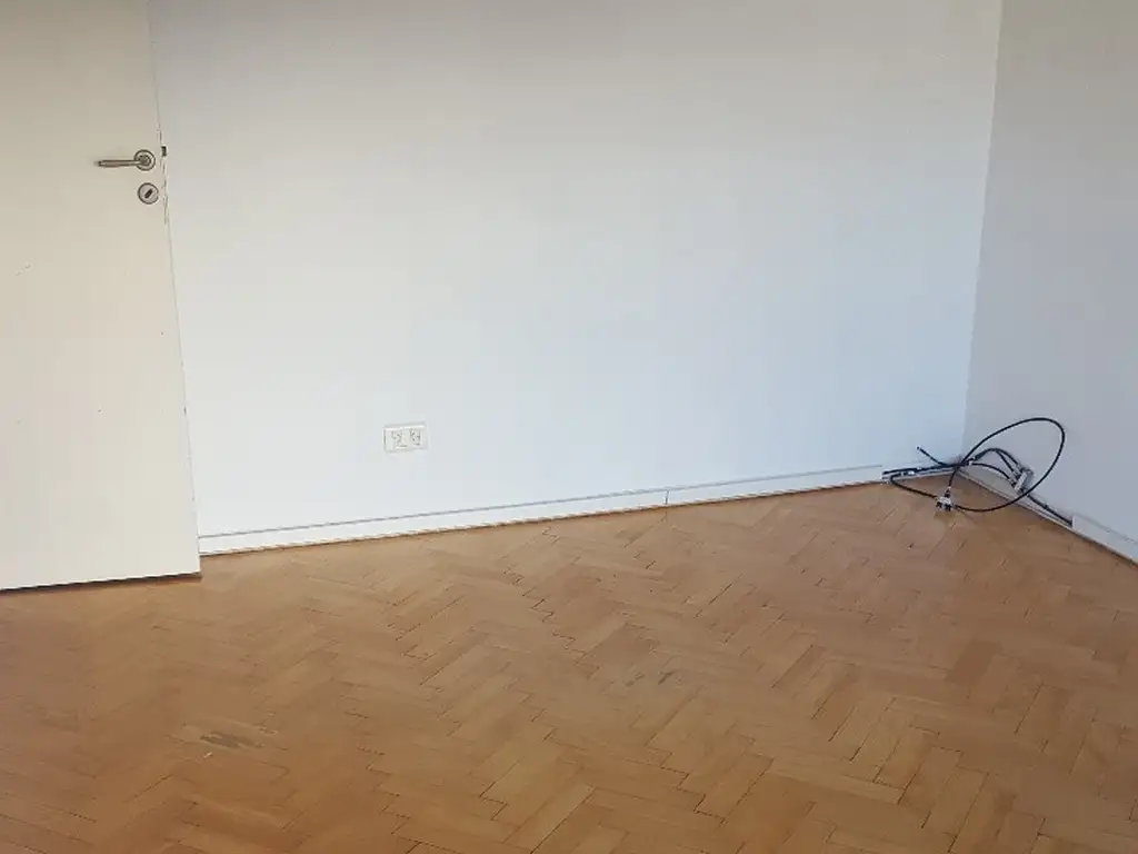 Foto de Balcón al Frente. Comedor Diario ó ESCRITORIO (3er.DORMITORIO).Luminoso, imagen 5
