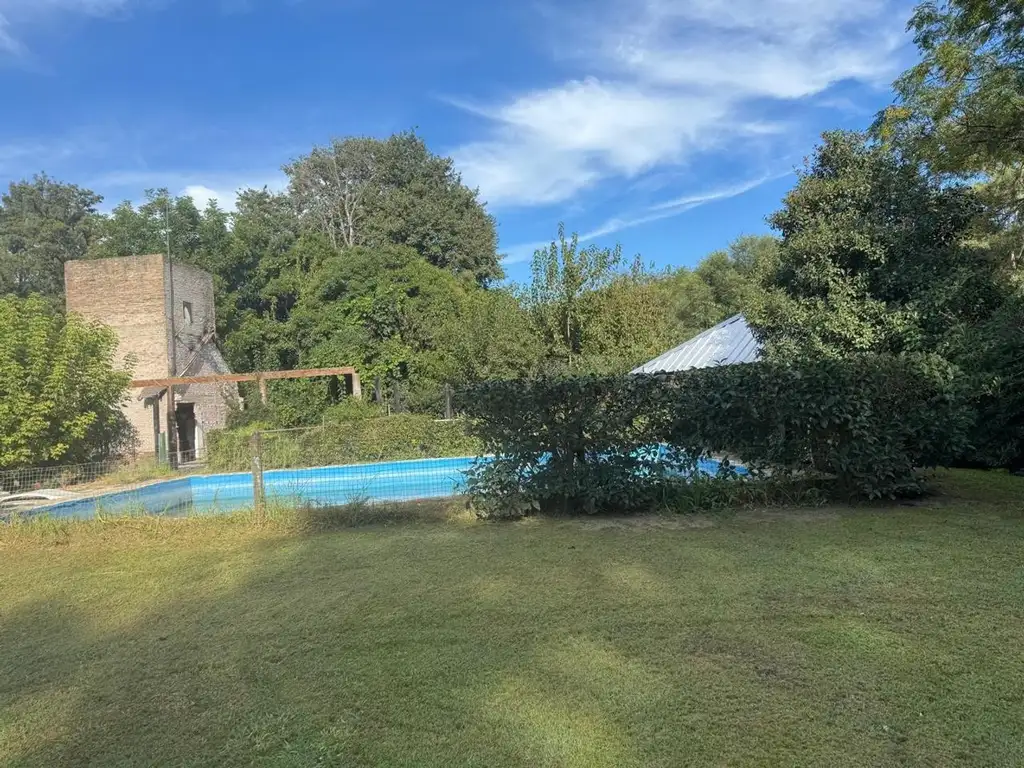 Foto de Amplio terreno parquizado c/pileta y quincho, Las Heras, imagen 3