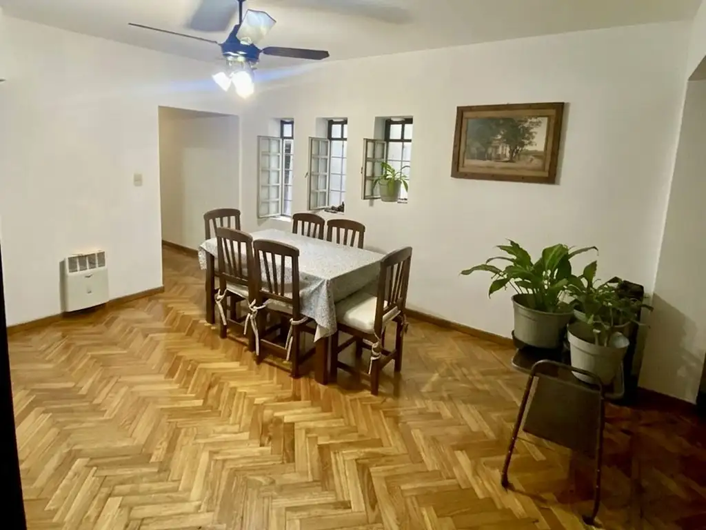 Foto de Venta departamento de 3 ambientes por escalera Apto Credito - Parque, imagen 1