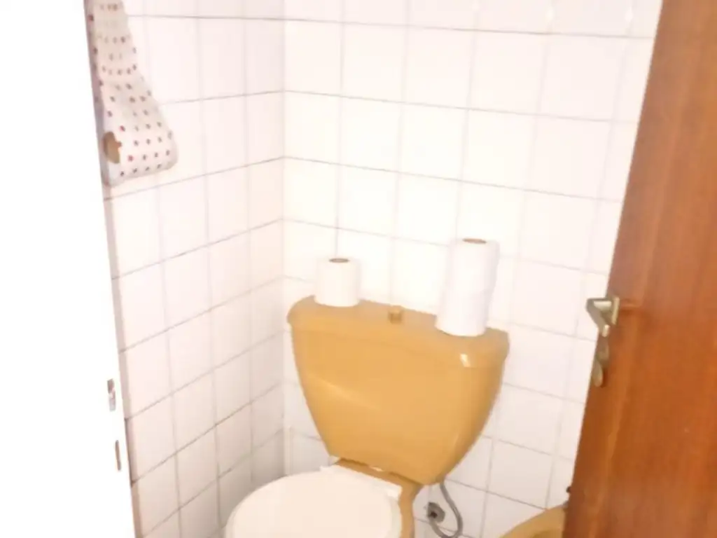 Foto de IMPORTANTE LOCAL COMERCIAL PARA DIVERSOS RUBROS, imagen 2