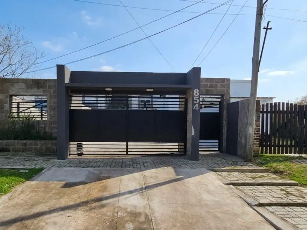 Foto de Alquiler Dpto. Planta Alta – 1 Dorm. – Lobos, imagen 1
