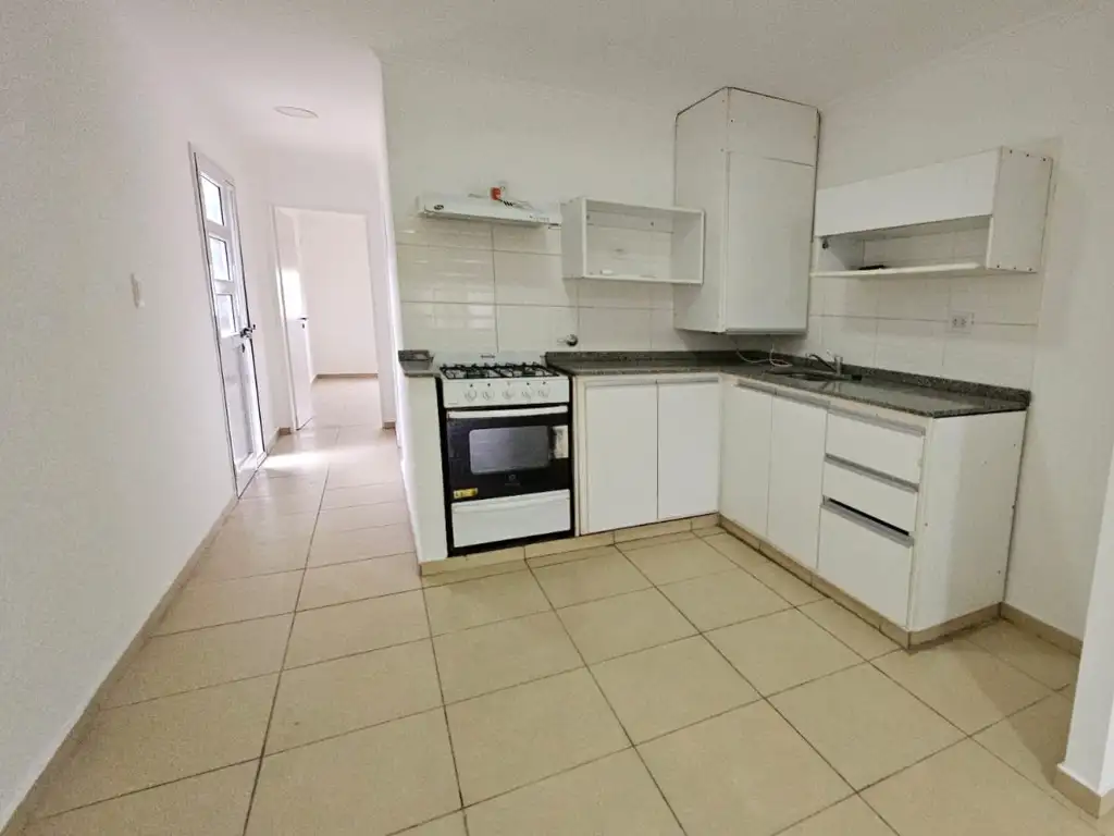 Foto de Alquiler Dpto. Planta Alta – 1 Dorm. – Lobos, imagen 5