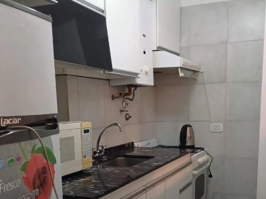 Foto de DEPARTAMENTO AMOBLADO. BAJAS EXPENSAS, imagen 4