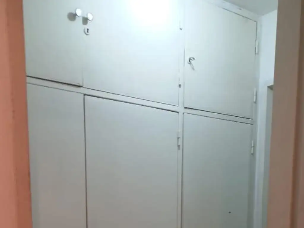 Foto de DEPARTAMENTO AMOBLADO. BAJAS EXPENSAS, imagen 2