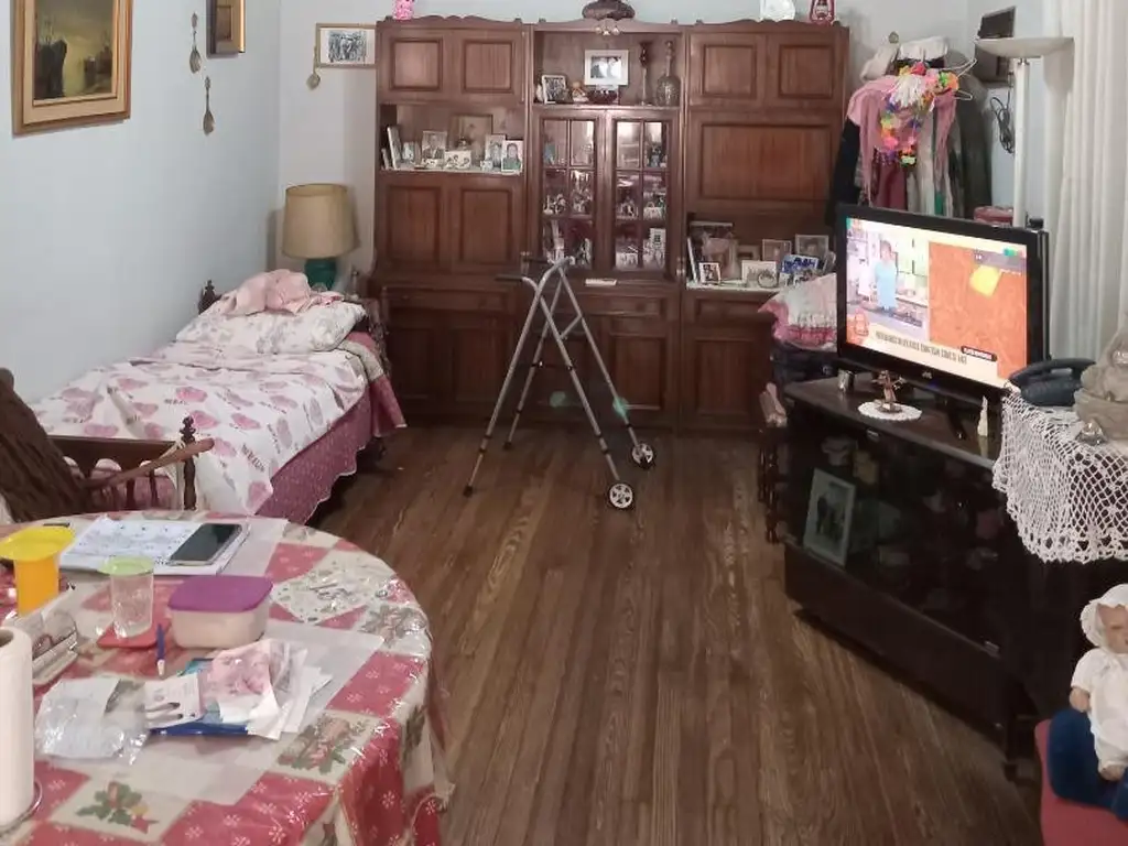 Foto de CASA DE DOS PLANTAS DE 4 AMBIENTES, imagen 1