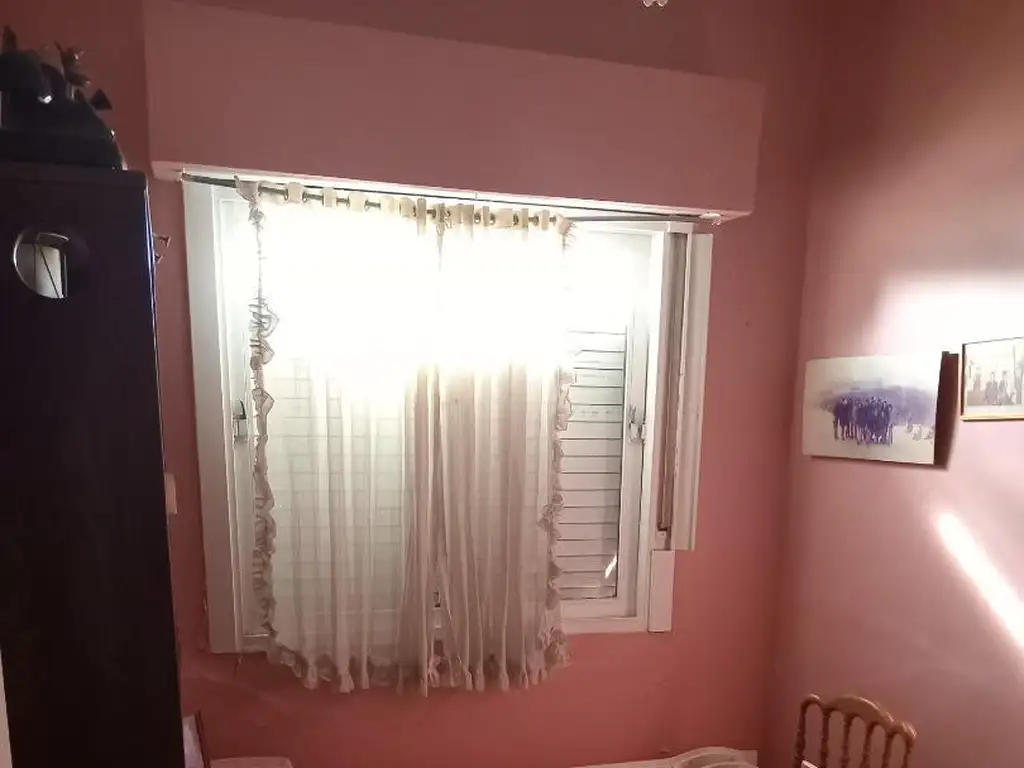 Foto de CASA DE DOS PLANTAS DE 4 AMBIENTES, imagen 3