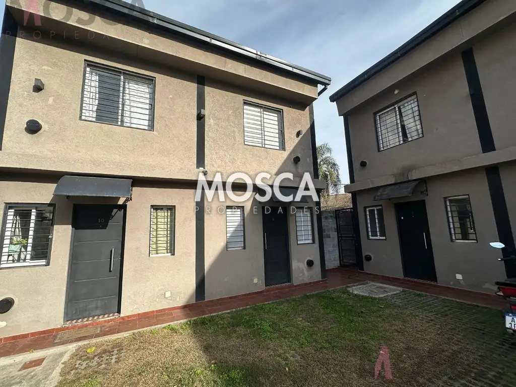 Foto de Duplex dos ambientes en alquiler La Reja centro, imagen 1