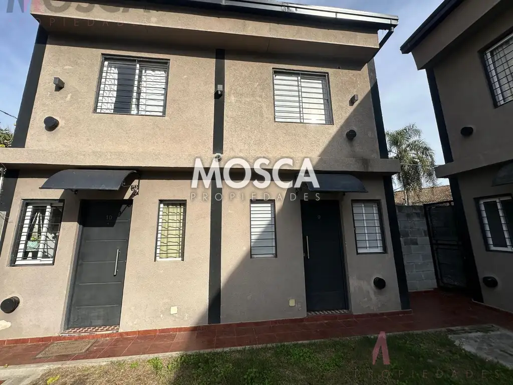 Foto de Duplex dos ambientes en alquiler La Reja centro, imagen 1