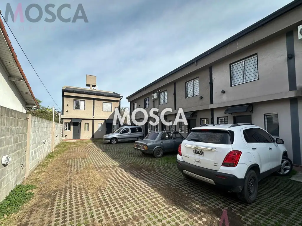 Foto de Duplex dos ambientes en alquiler La Reja centro, imagen 2